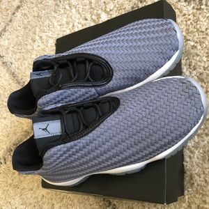 Air Jordan Future Low BG size 5Y